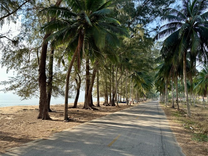 Bangkok Cycling To Ban Krut Beach 9 Days